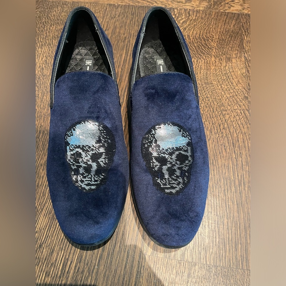 Only worn once.